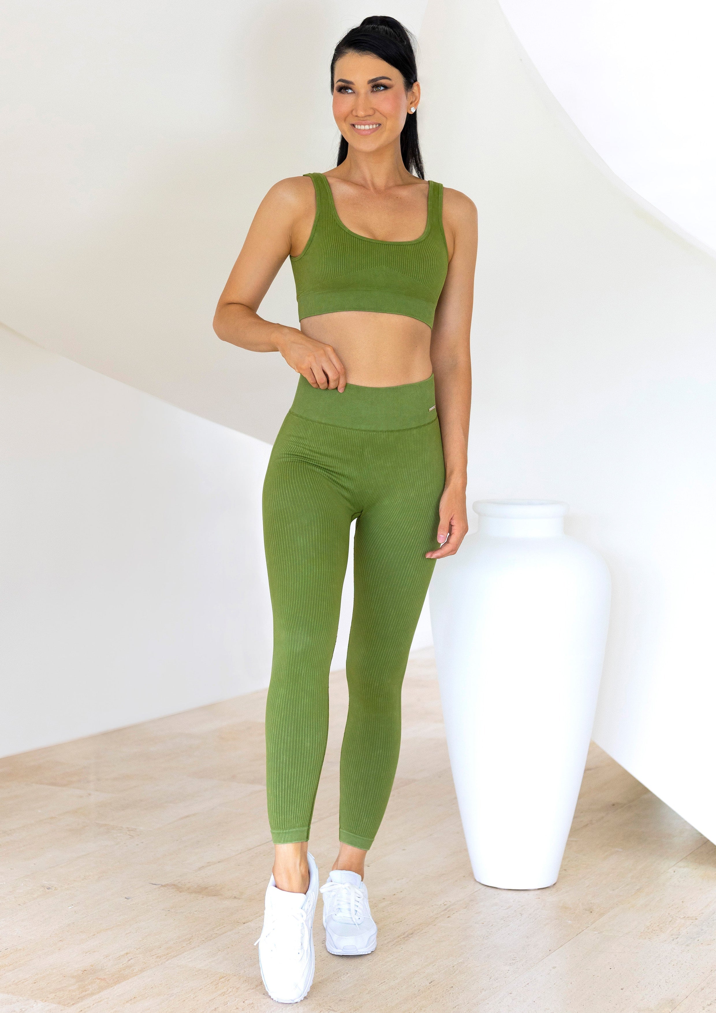 OLIVE SEAMLESS WASHED LEGGINGS | XAHARA ACTIVEWEAR